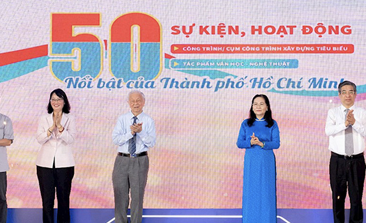 Triển lãm trưng bày công trình, tác phẩm, sự kiện tiêu biểu mừng 50 năm thống nhất đất nước